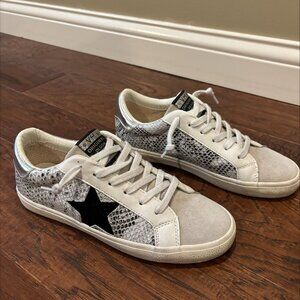 Vintage Havana Kate Silver Snake Multi lace up sneakers Size 8